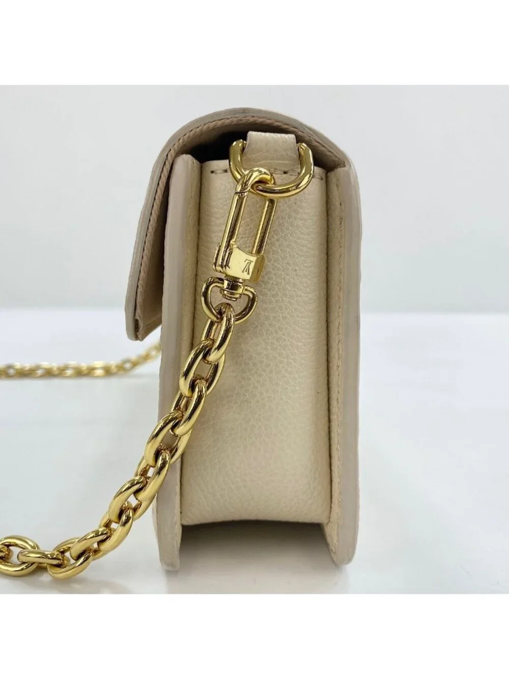 Louis Vuitton Shoulder Bag Wallet on Chain Metis